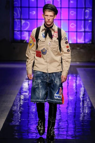 Look 25